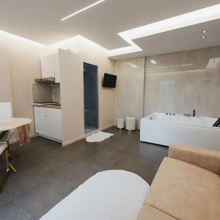 Artemide * Lido Di Fondi
