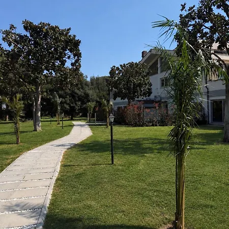 Artemide Apartament *
